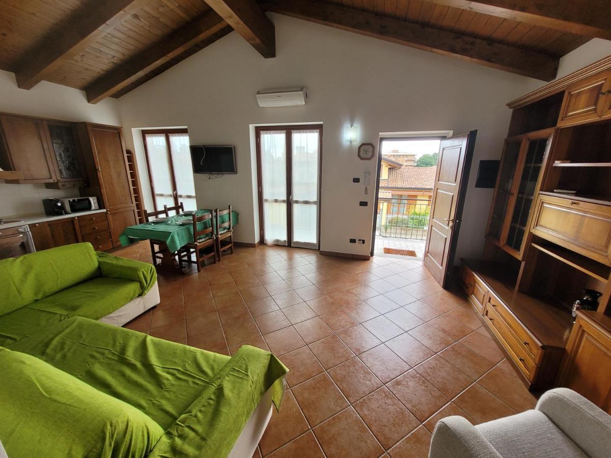 Appartement Casa Nicca à Oleggio Extérieur photo